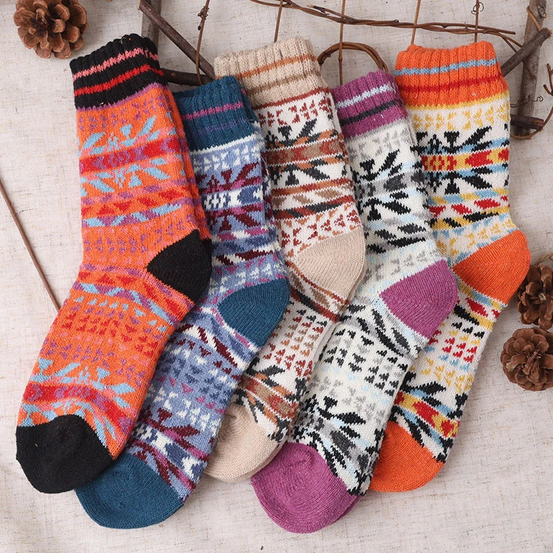 5 Pairs High Quality Women Winter Socks Vintage