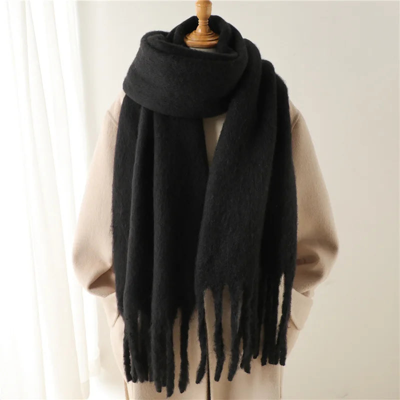 Warm & Elegant Tassel Shawl for Autumn/Winter