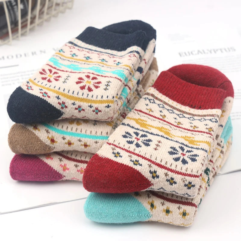 5 Pairs High Quality Women Winter Socks Vintage