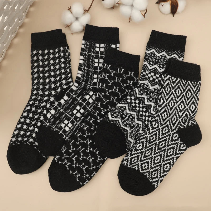 5 Pairs High Quality Women Winter Socks Vintage