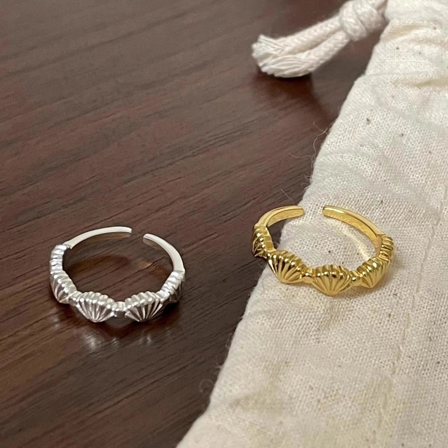 Simple Shell Opening Finger Rings