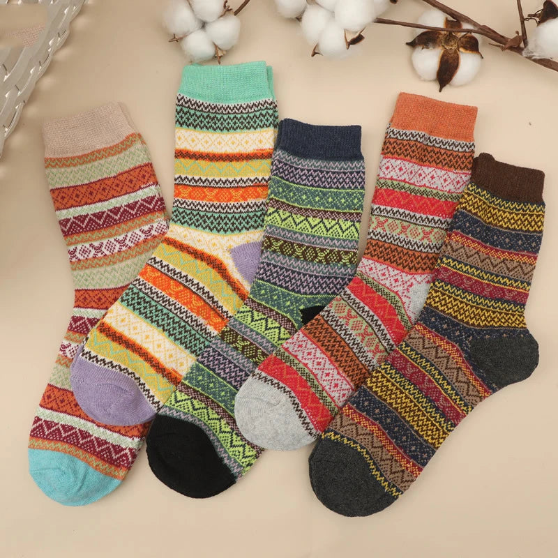 5 Pairs High Quality Women Winter Socks Vintage